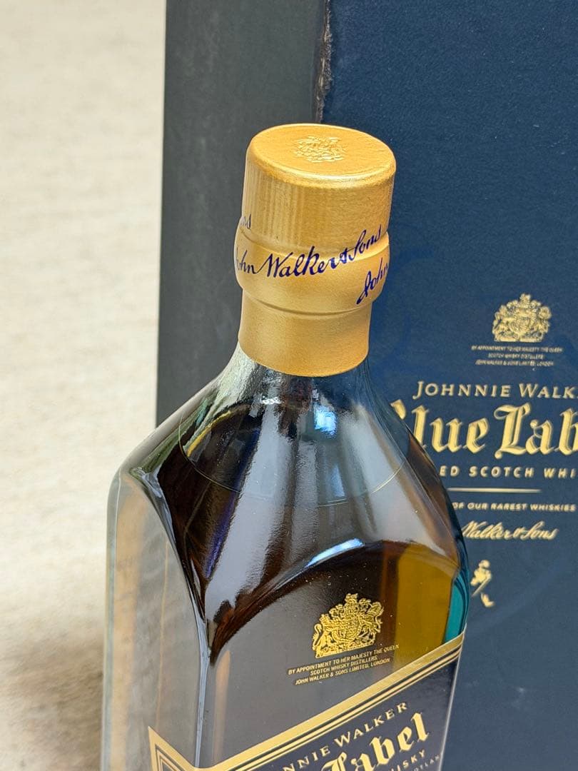 ジョニー・ウォーカー ブルーラベル　[新品、未開封]
