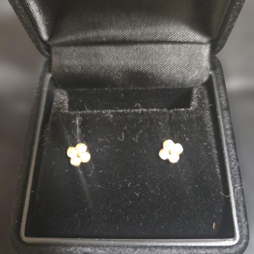 K18 & K18WG シンメトリー花形ダイアモンドスタッドピアス✨