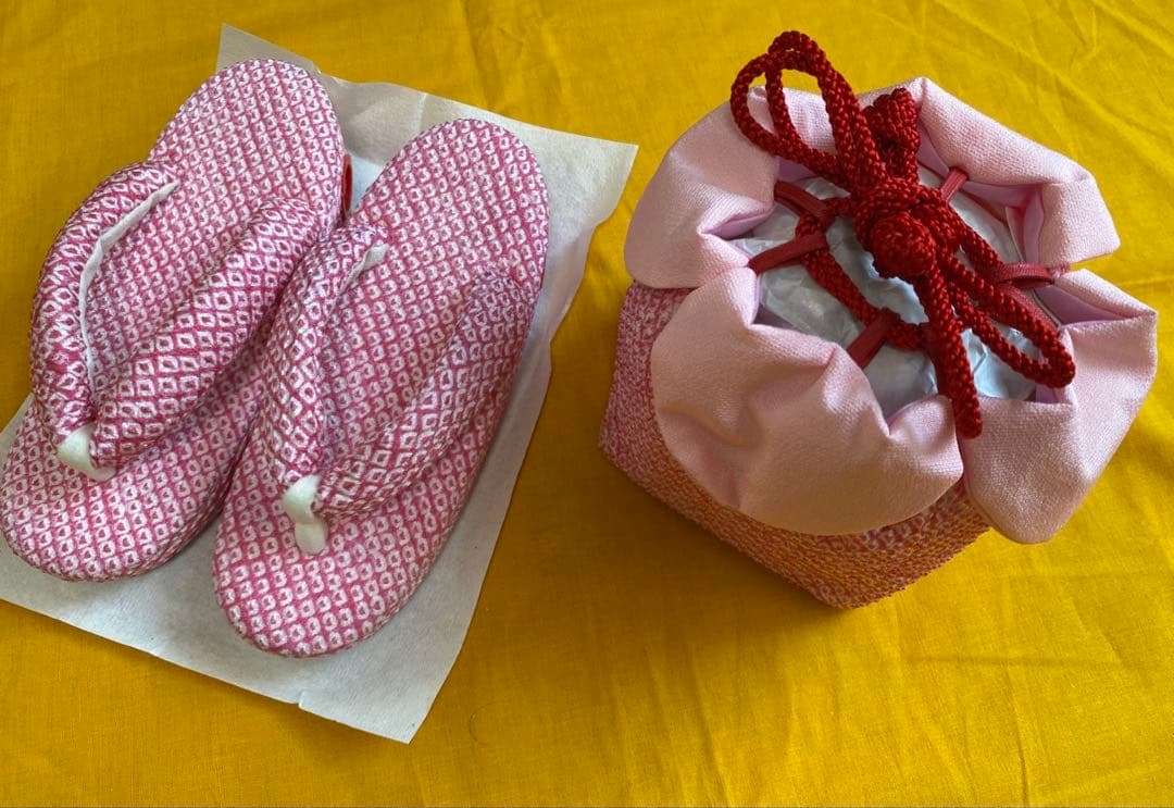 三歳　正絹鹿の子絞り 被布 草履 巾着 ３点セット