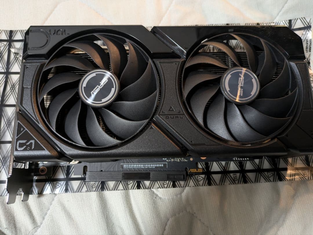 ASUS Dual GeForce RTX™- 4070 -O12G-