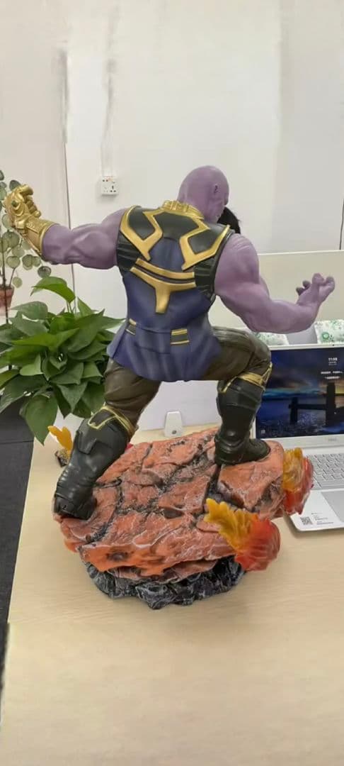 新品最安 マーベル アベンジャーズ サノス アイアンマン フィギュア 特大 巨大