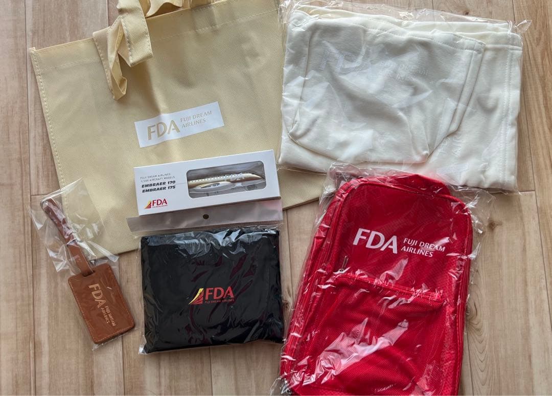 FDA 旅する2024トラベルセット ゴールド ☆未使用品