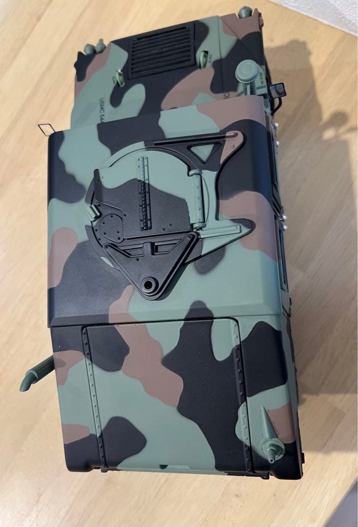 ミリタリ　ハマー　コマンド　1／18スケール　Thunder trac