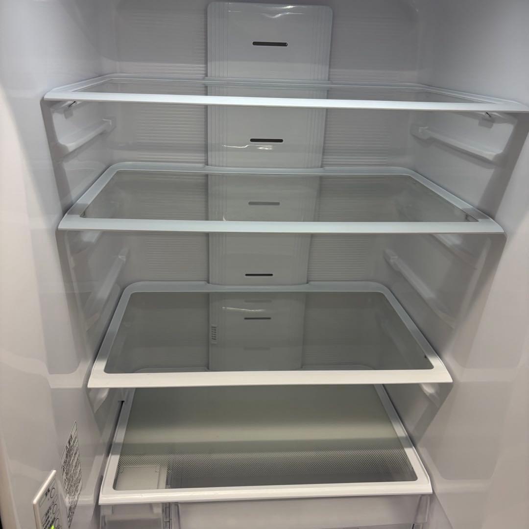 974⭕️冷蔵庫　日立　300-400ℓ　綺麗　3ドア　右開き　設置無料　スリム