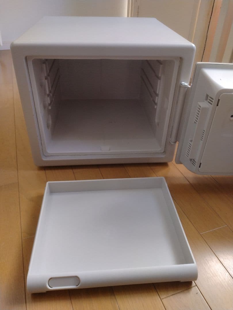 金庫　セントリーセーフ　ＪＦ０８２ＣＴSentry Safe　ダイヤル式　耐火