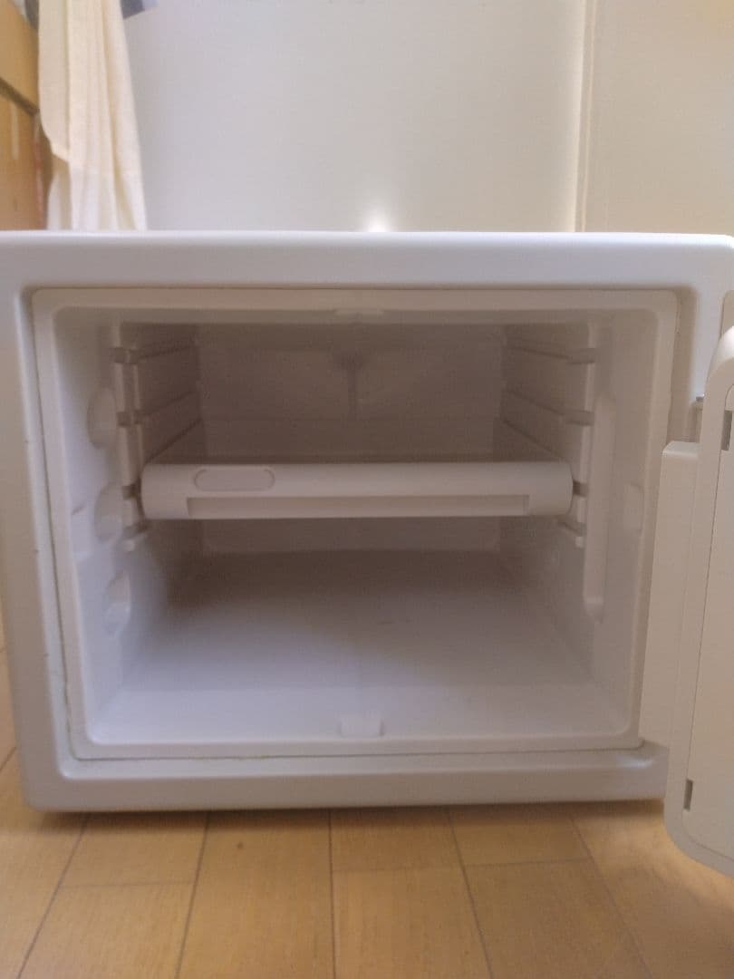 金庫　セントリーセーフ　ＪＦ０８２ＣＴSentry Safe　ダイヤル式　耐火