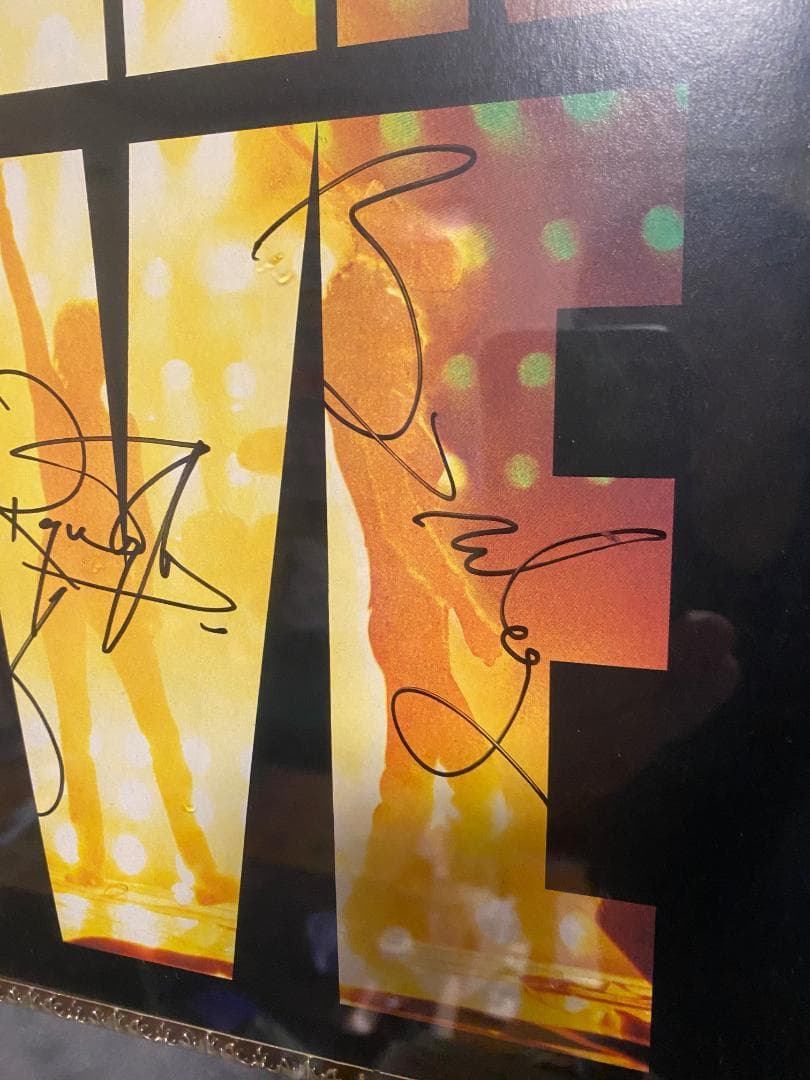 超貴重 Queen（本物サイン）1985年日本武道館来日時のサインと写真パネル！