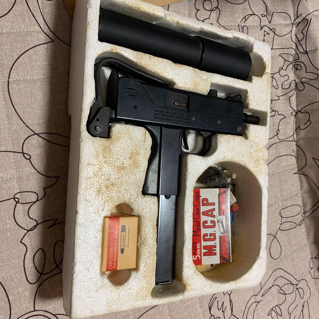 イングラム　M11