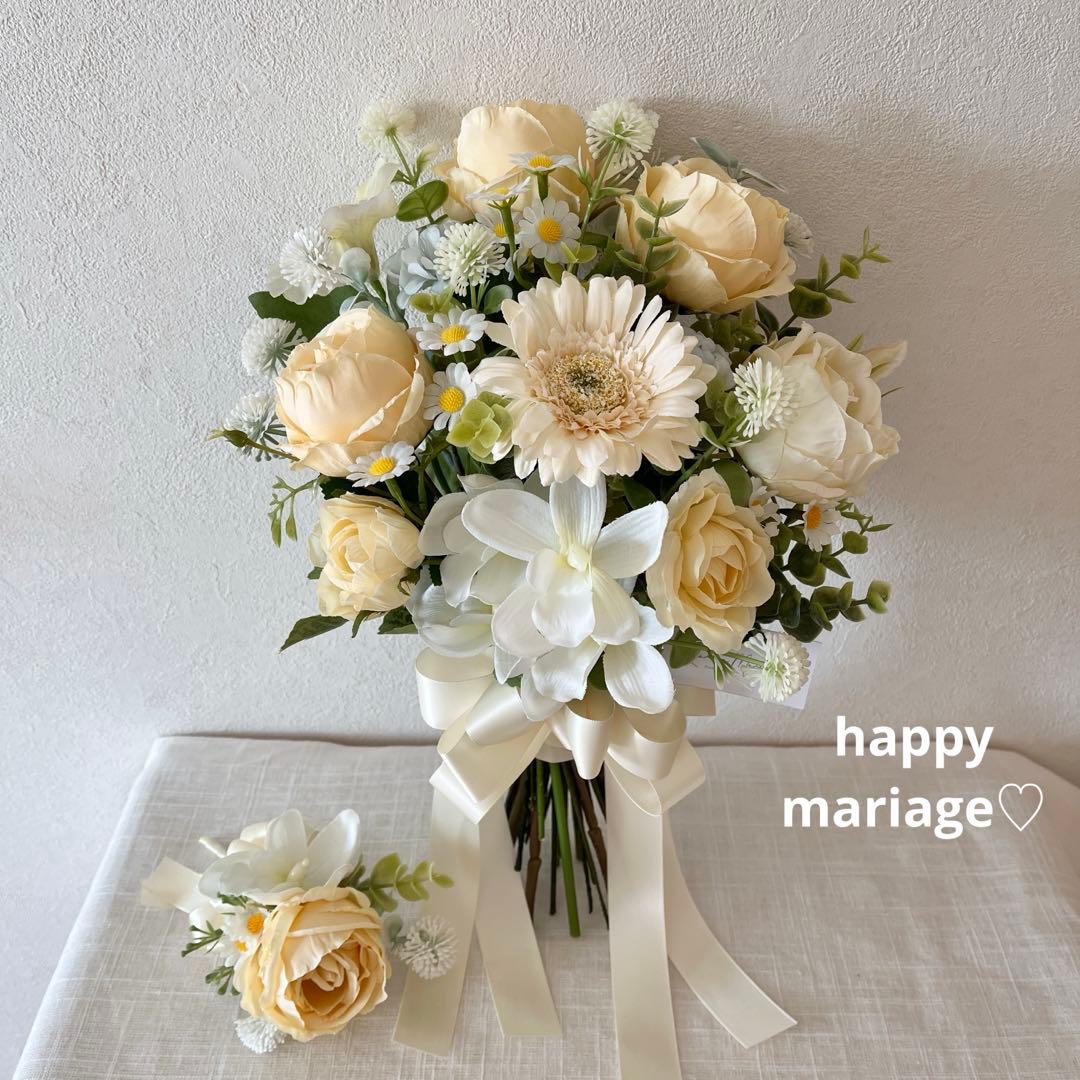 ウェディングブーケとブートニアのセット♡ブライダルブーケ♡イエローブーケ♡ローズ