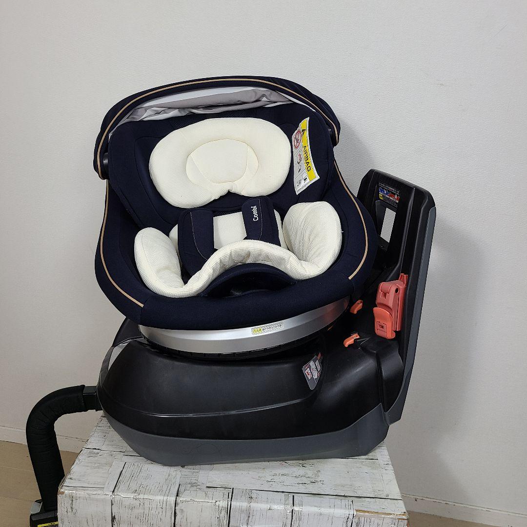 休*可様 美品　チャイルドシート　新生児から4才　ジュニアシート　コンビ