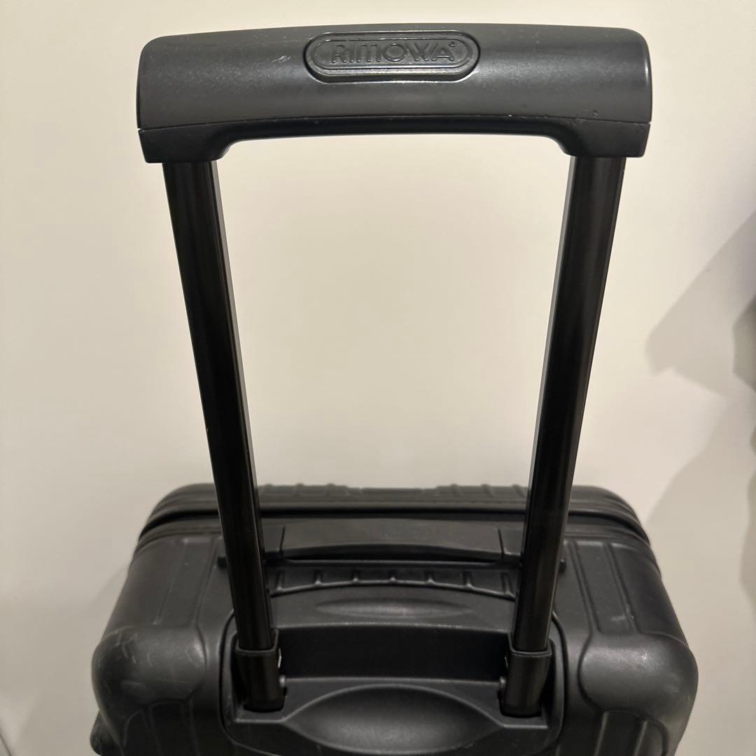 RIMOWA（リモワ） サルサ2輪 希少モデルTSA搭載 艶消黒35L機内持込可