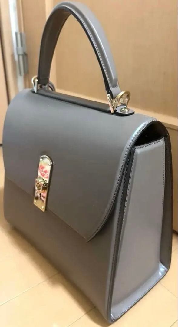 チャンミカ様【希少美品】Ferragamo Boxyz ラージ フェラガモ