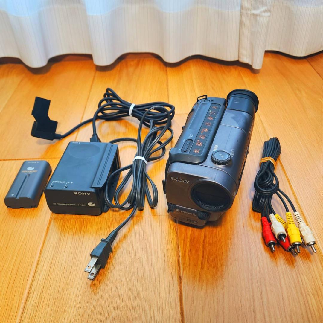 【動作確認済】高画質 Hi8 SONY ビデオカメラ CCD-TR3 セット