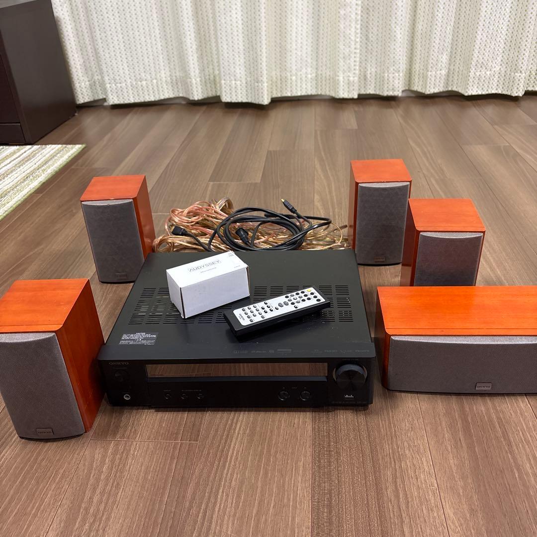 ONKYO NR365・ ONKYO サラウンドスピーカー5つ