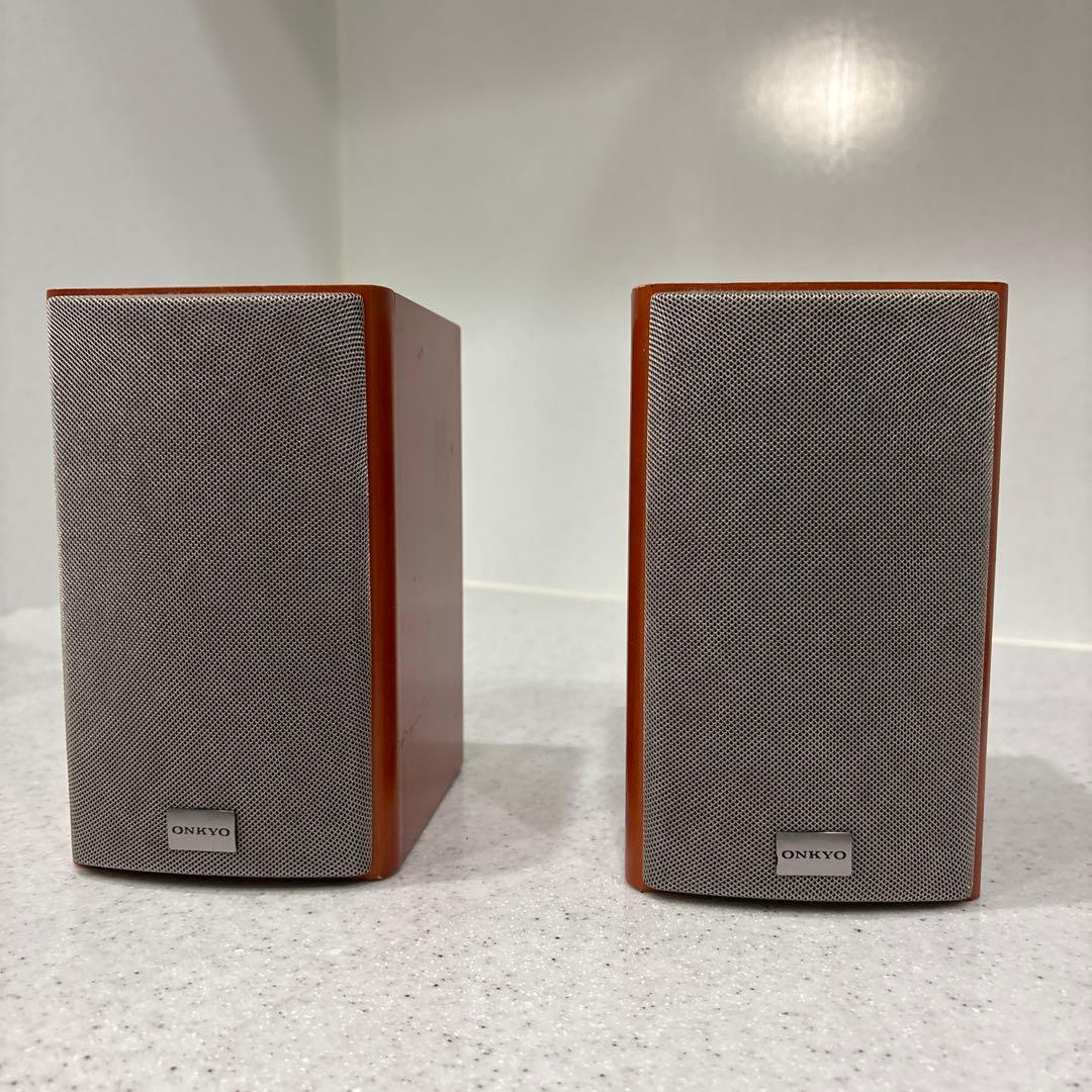 ONKYO NR365・ ONKYO サラウンドスピーカー5つ