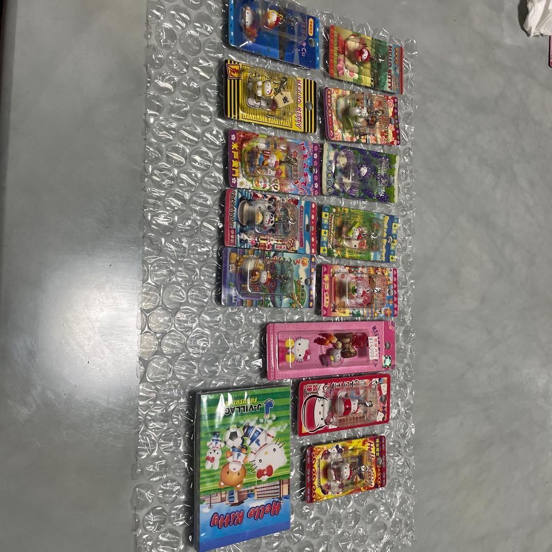 ご当地キティ ストラップ 13個&メモ帳　ハローキティ