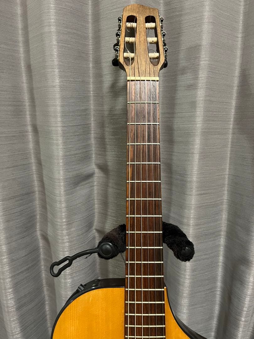 ギター Line6 Variax acoustic nylon 300