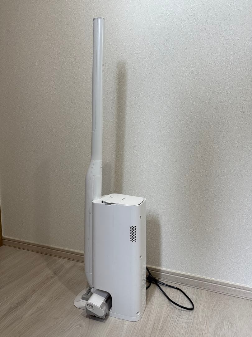 【新品フィルタ付】セパレート型スティック掃除機MC-NS10K