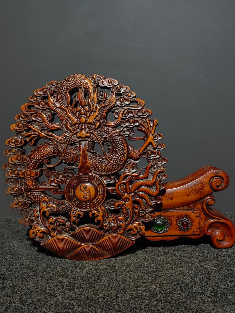 旧蔵 黄楊木 手彫り 龍戲珠 鏤空二連屏風 開運　置物 置物インテリア