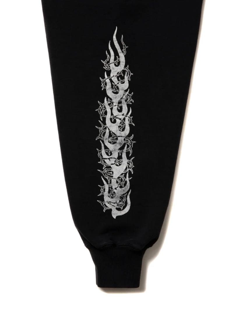 アンチドートバイヤーズクラブ　プルオーバーパーカー