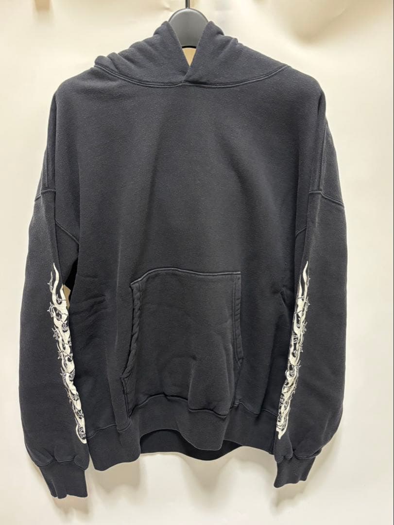 アンチドートバイヤーズクラブ　プルオーバーパーカー