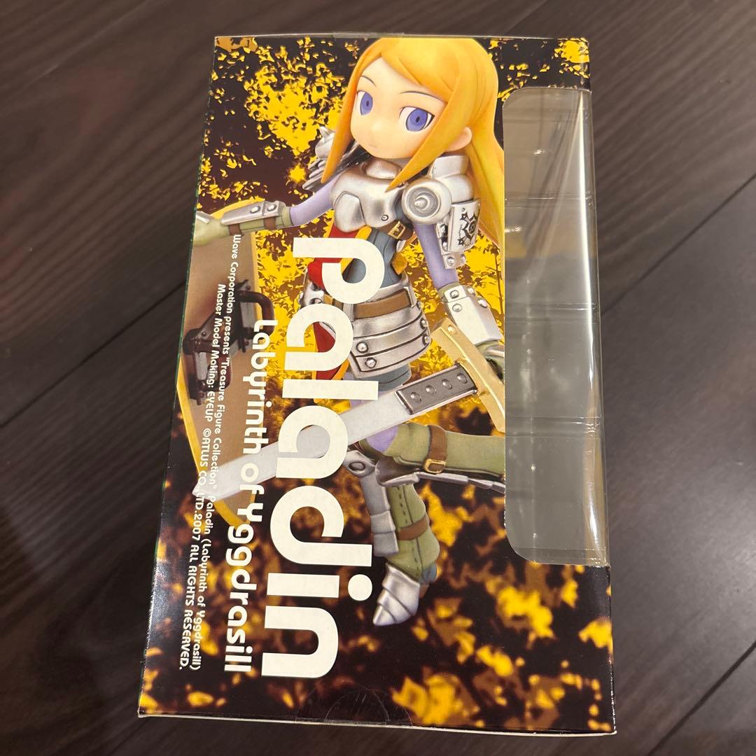 トレジャーフィギュアコレクション 世界樹の迷宮 パラディンの女の子 フィギュア