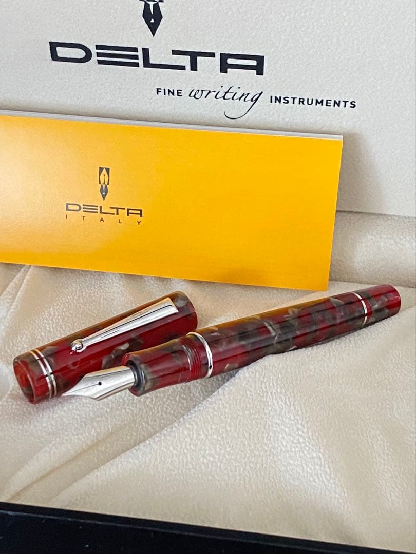 デルタ DELTA ジャーナルコレクション 万年筆 M字 マーブルレッド軸