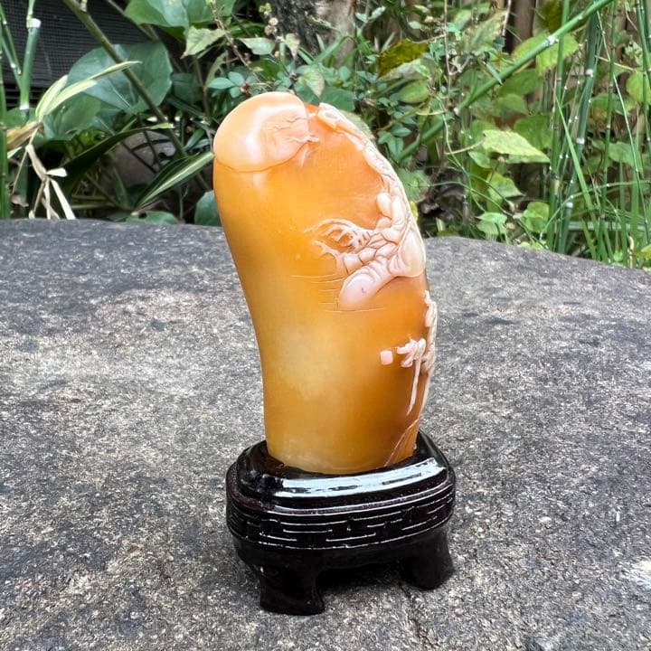 山水寿老人刻黄芙蓉石印材 在銘 専用台付き　古印材老印材　田黄