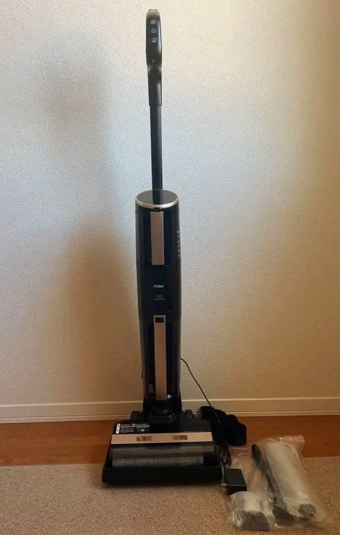 コ*柴様 掃除機 コードレス　ブラック　乾拭き水拭き掃除機　Haier ハイアー