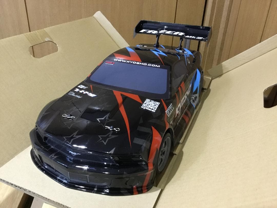 京商FazerMk2レディセット　Ford　Mustang　GT-R（新品）