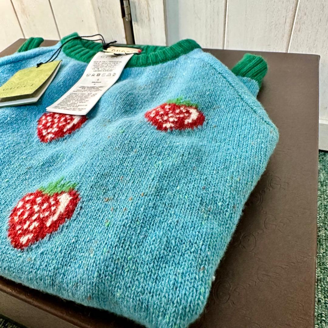 GUCCI グッチ 犬猫 ペット用服 ニット セーター イチゴ柄 Lサイズ