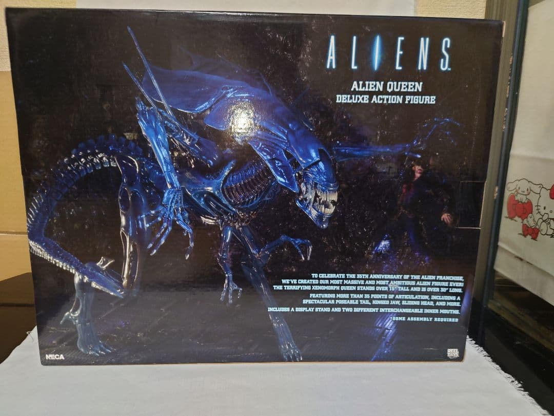 NECA エイリアン クイーン デラックスアクションフィギュア