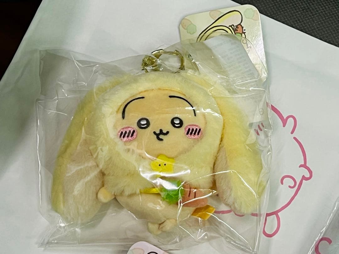 ちいかわ　うさぎ　ハチワレ　ロップイヤーなマスコット 台湾限定