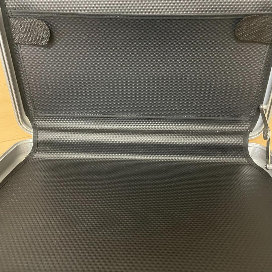 【良品】ZERO HALLIBURTON ゼロハリバートン アタッシュケース