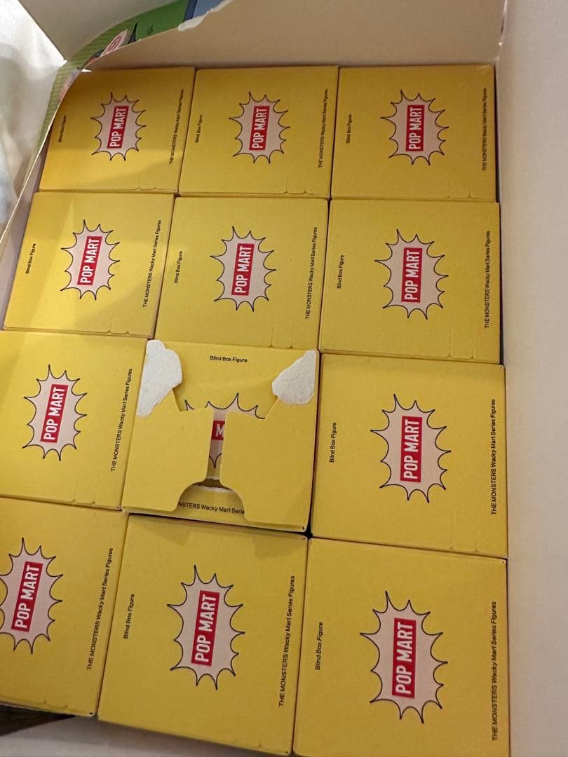 THE MONSTERS Wacky Mart マスコット