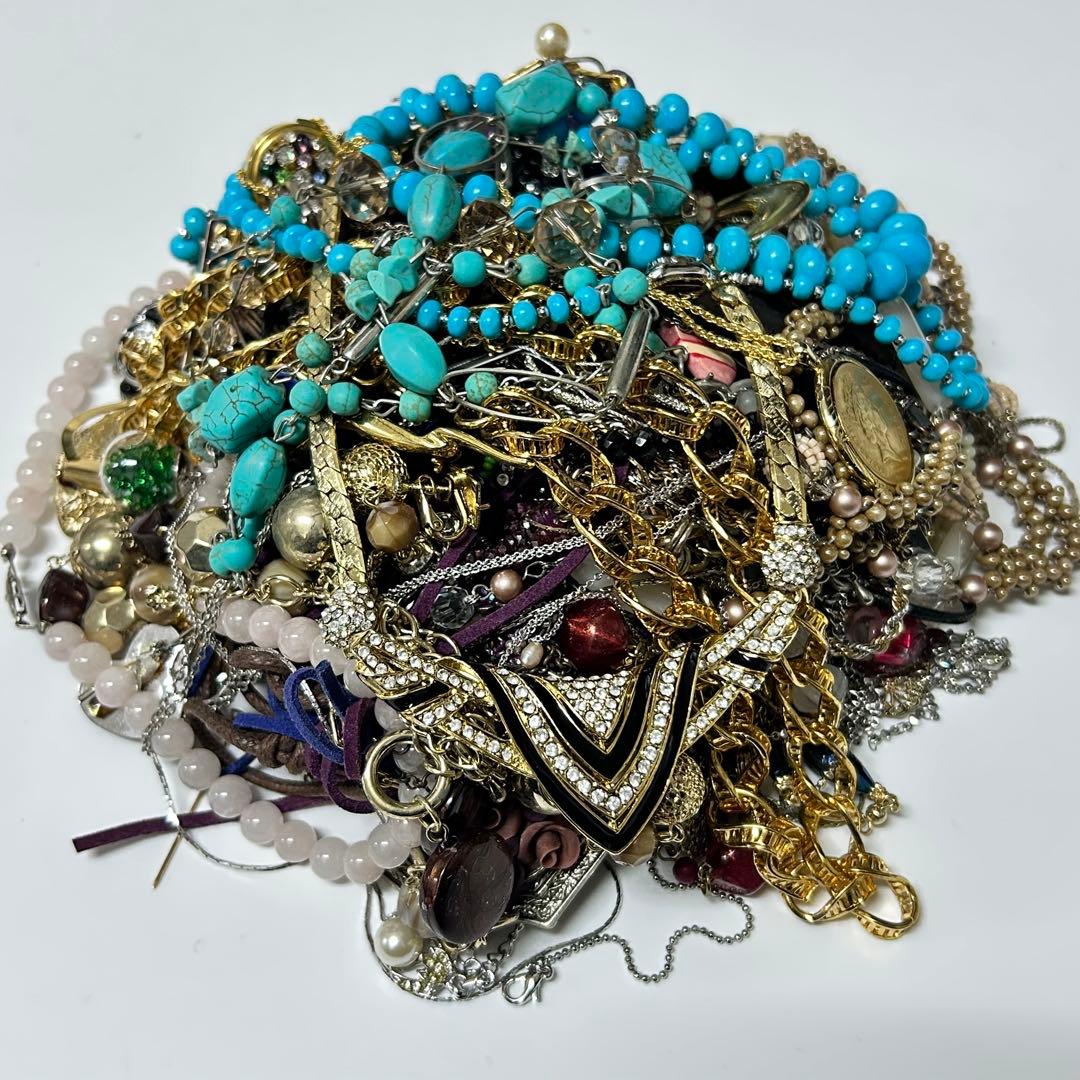 イミテーションまとめ売り　ヴィンテージ　アンティーク　ネックレスレディース【1】