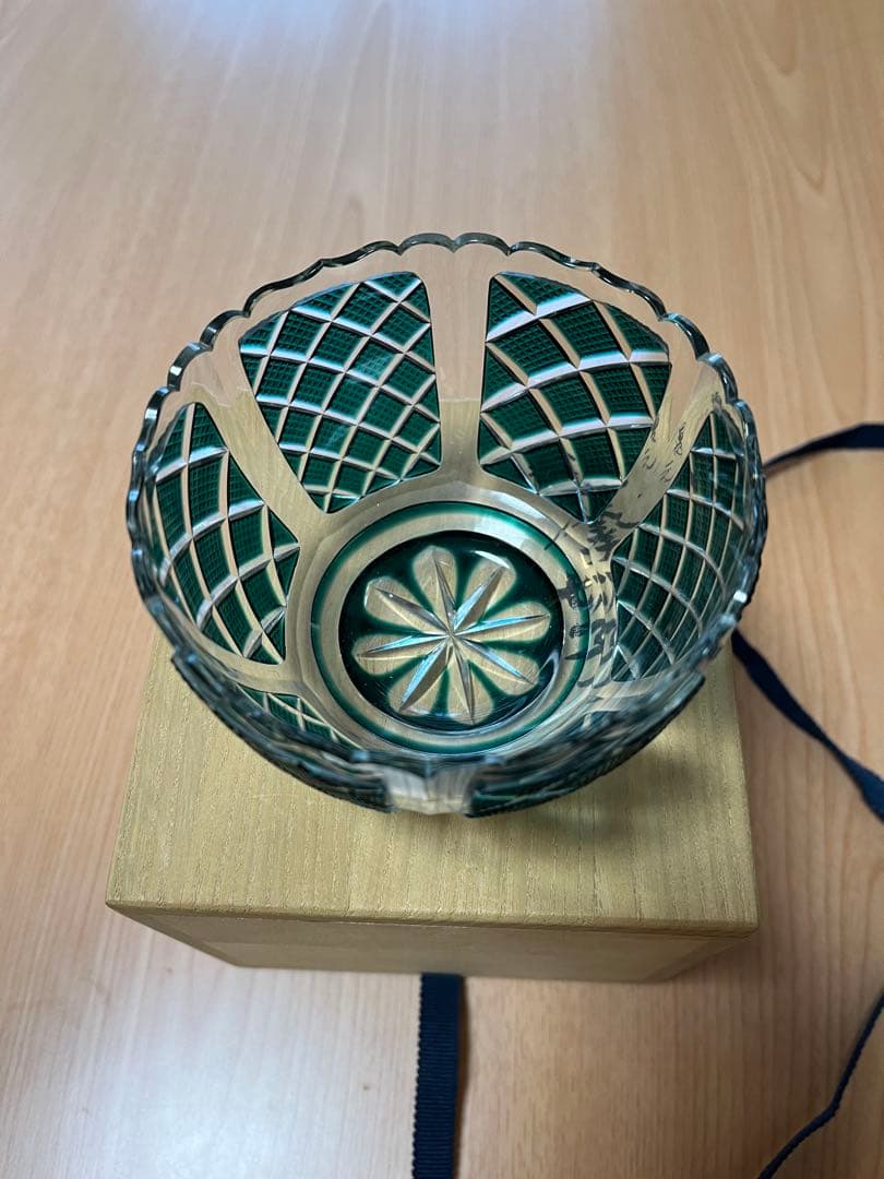 薩摩切子、緑色のガラス切子細工 木箱付き、尚古集成館今日明日期間限定値下げ