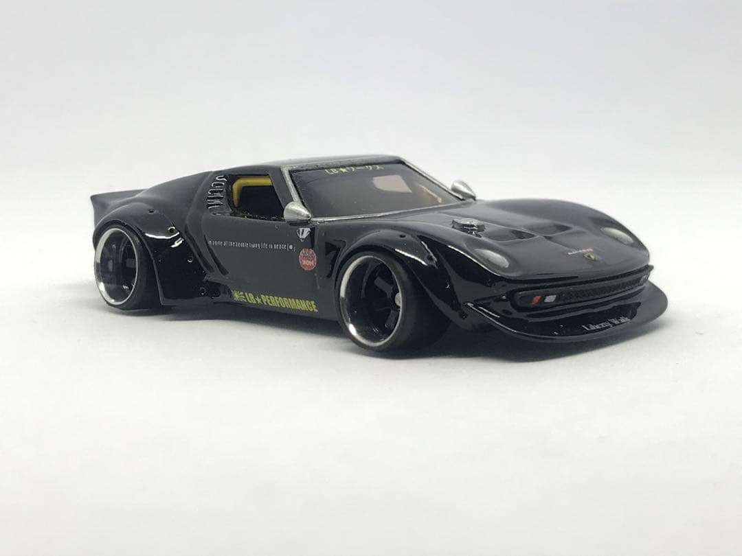 ホットウィール　ミウラLBWKカスタム