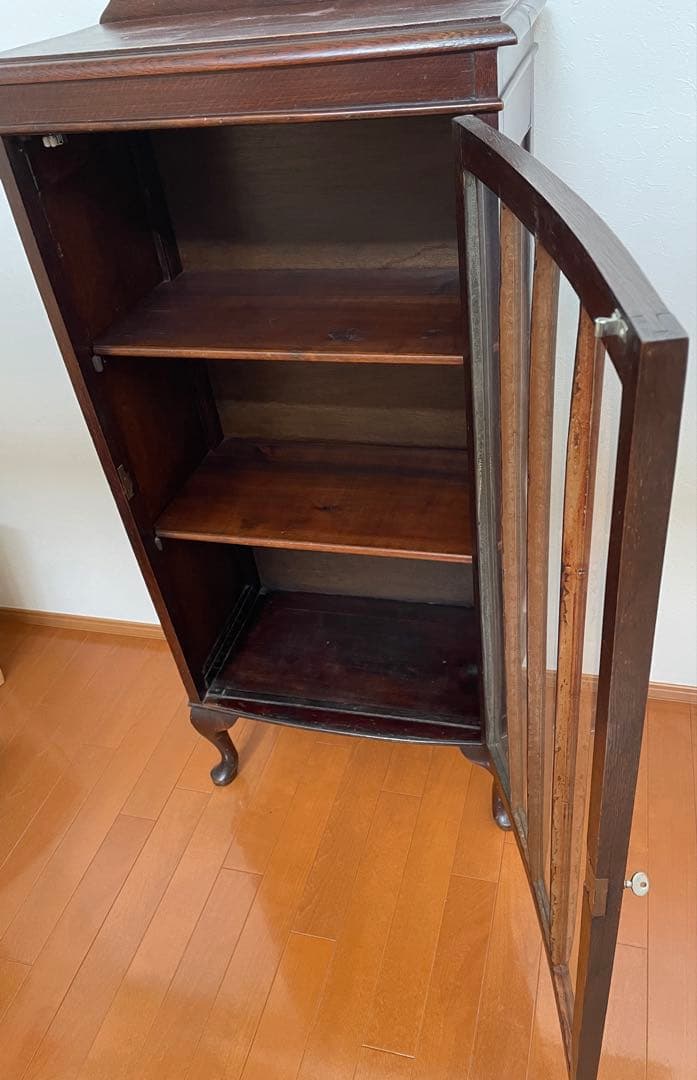 イギリスアンティーク家具　 ガラスキャビネット