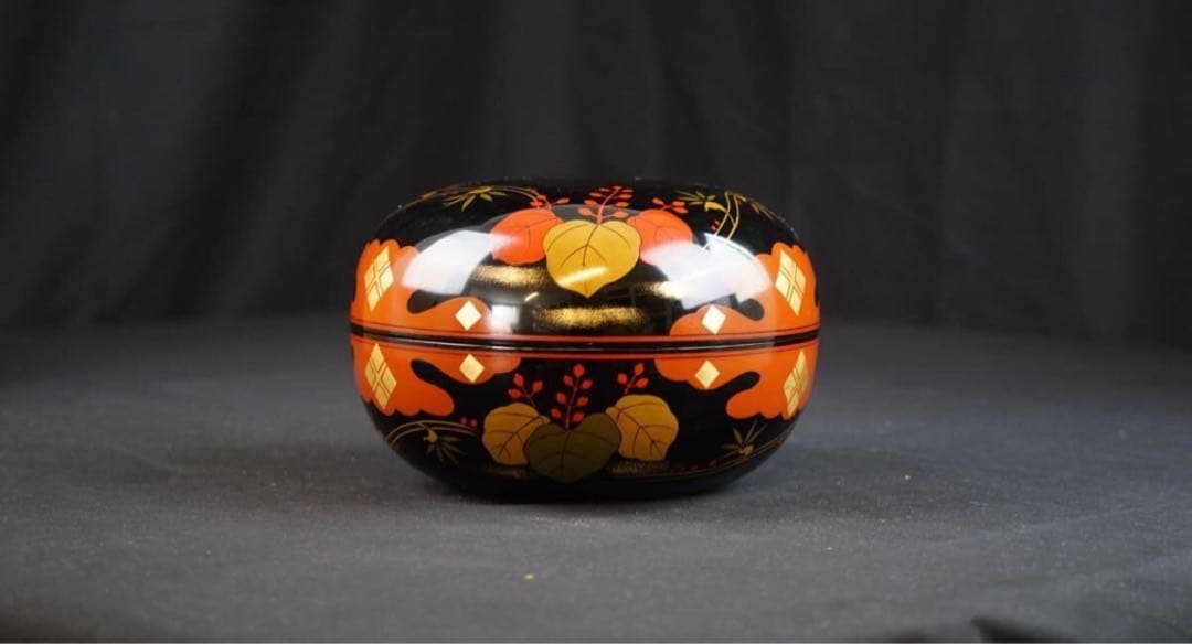 塗師 道場宗廣 作 黒真塗 正法寺 大喰籠 共箱 茶道具 桐紋 菓子器