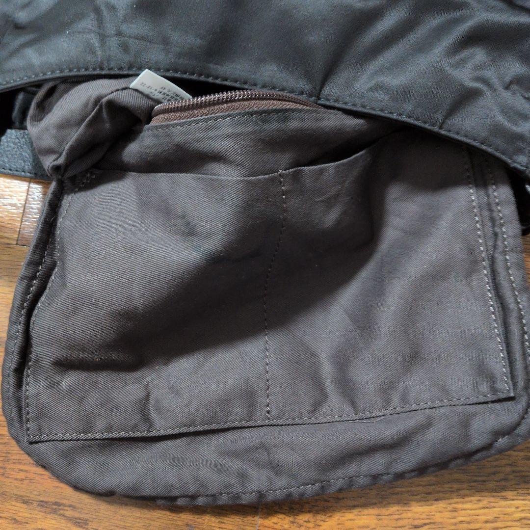 ラシット　ブラック ショルダーバッグ