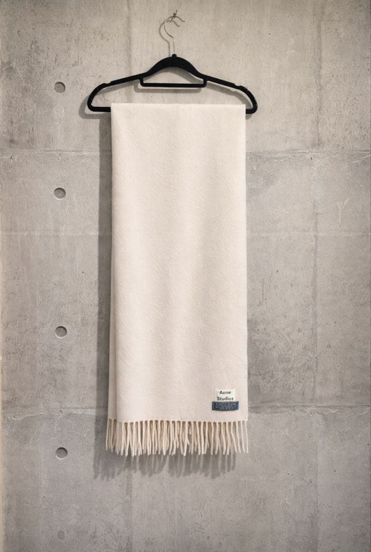優*美様 Acne Studiosアクネストゥディオ　マフラー白色