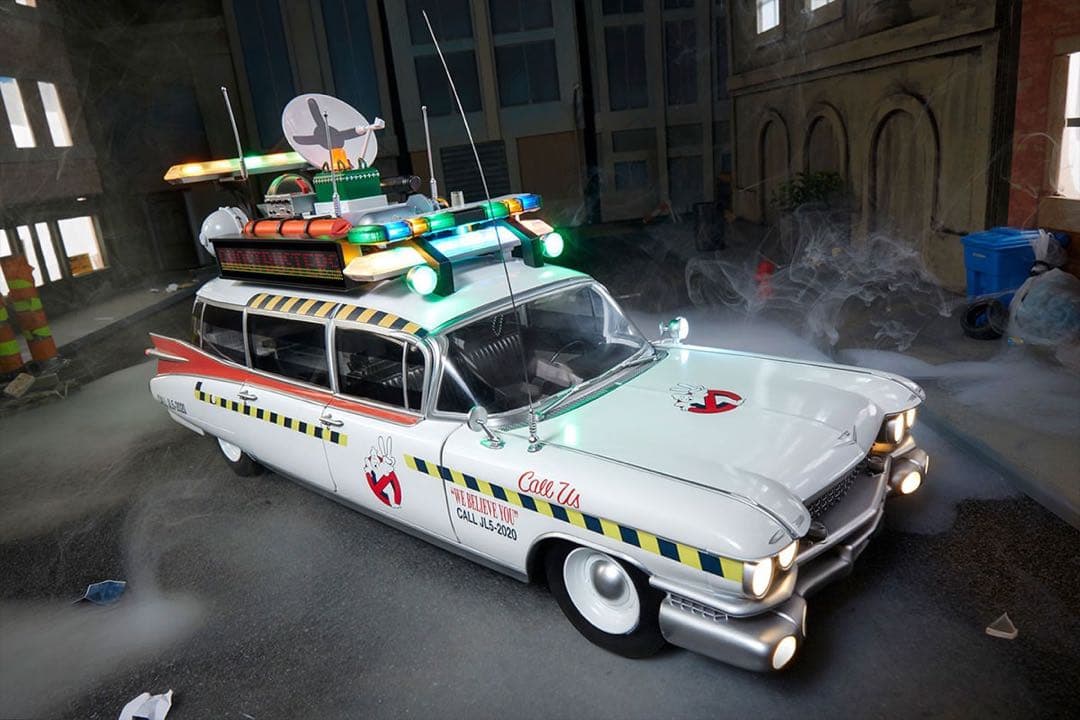 ふ*️様 ゴーストバスターズ プラズマ ECTO-1 デラックス版 【フィギュア