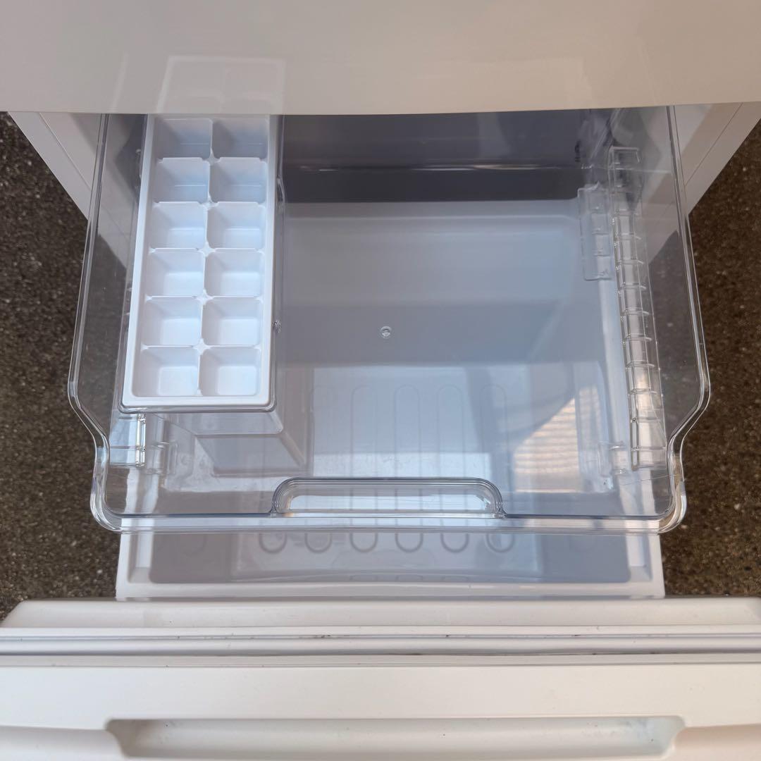 ★ 極美品 女性オーナー シャープ 冷蔵庫 SJ-D15HJ-W 152L