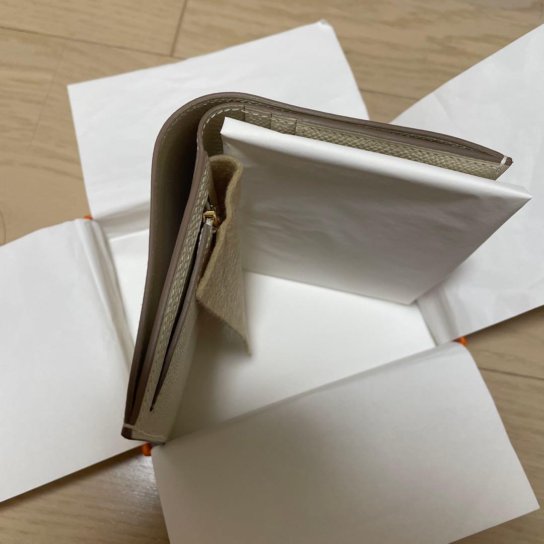 新品　未使用　HERMES エルメス　ベアンコンパクト　クレ　ゴールド金具　財布