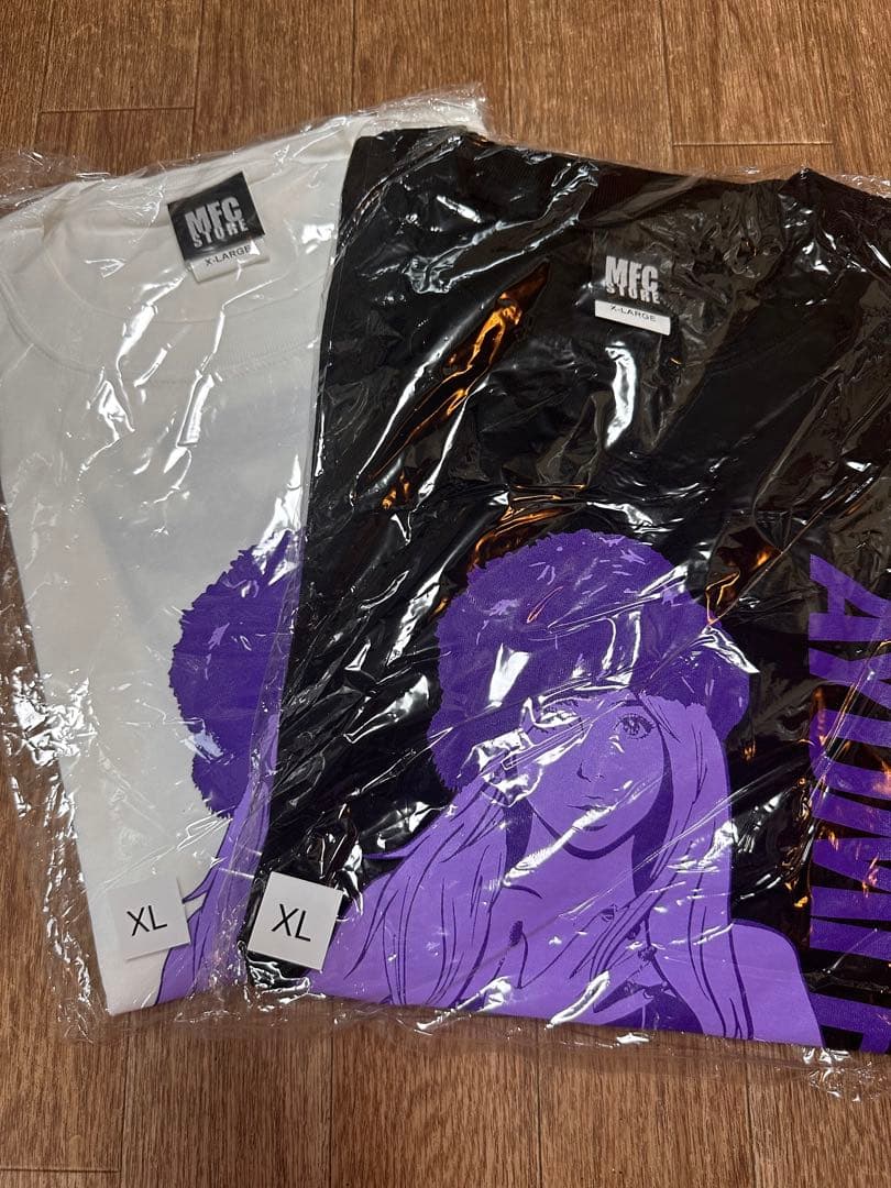 浜崎あゆみ MFC Tシャツ 台北 台湾 公演限定 ＸＬサイズ 黒＆白