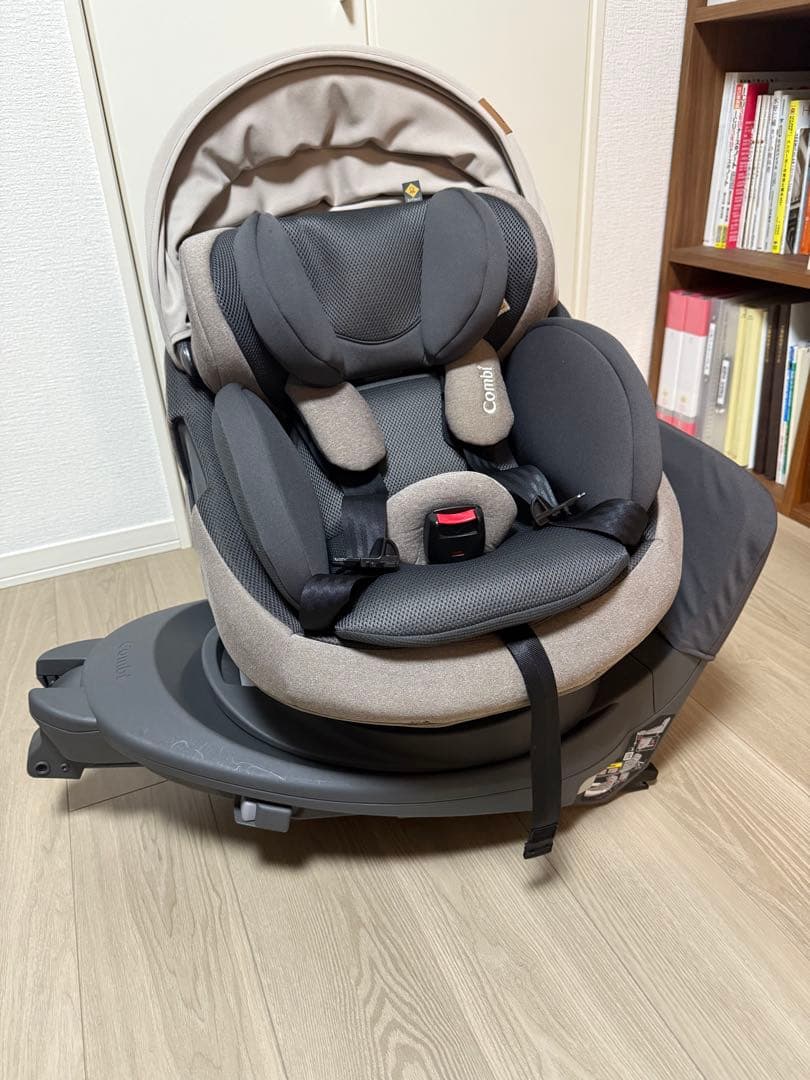Combiコンビ THE S ISOFIX固定 新生児対応 回転式 セパレート可