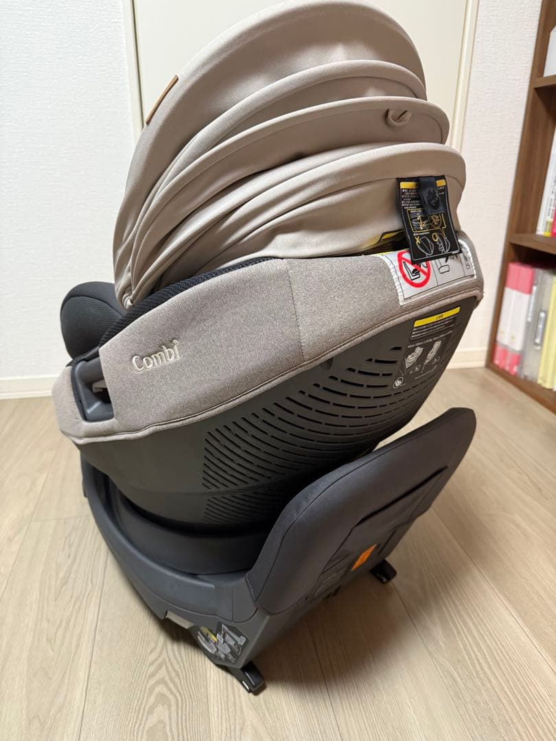 Combiコンビ THE S ISOFIX固定 新生児対応 回転式 セパレート可