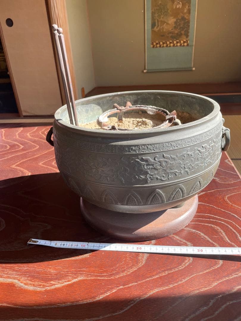 美品　骨董品　100年前　鉄製 火鉢 2個セット　直径30センチ