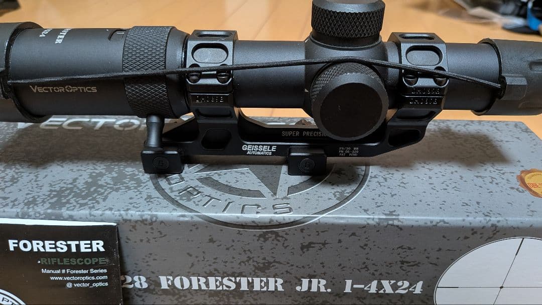 ベクターオプティクス　FORESTER 1-4x24 ショートスコープ　マウント